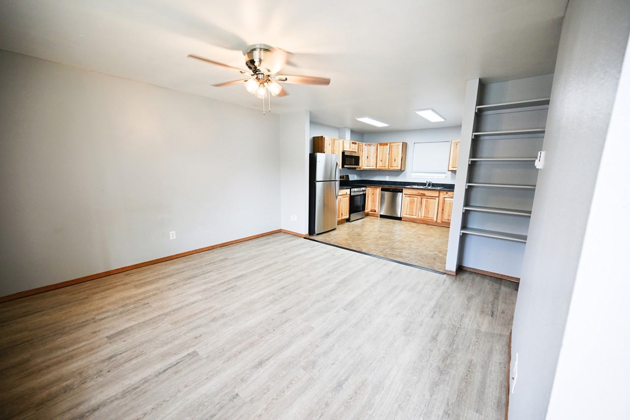 1126 3rd Avenue West - Photo 2 of 38