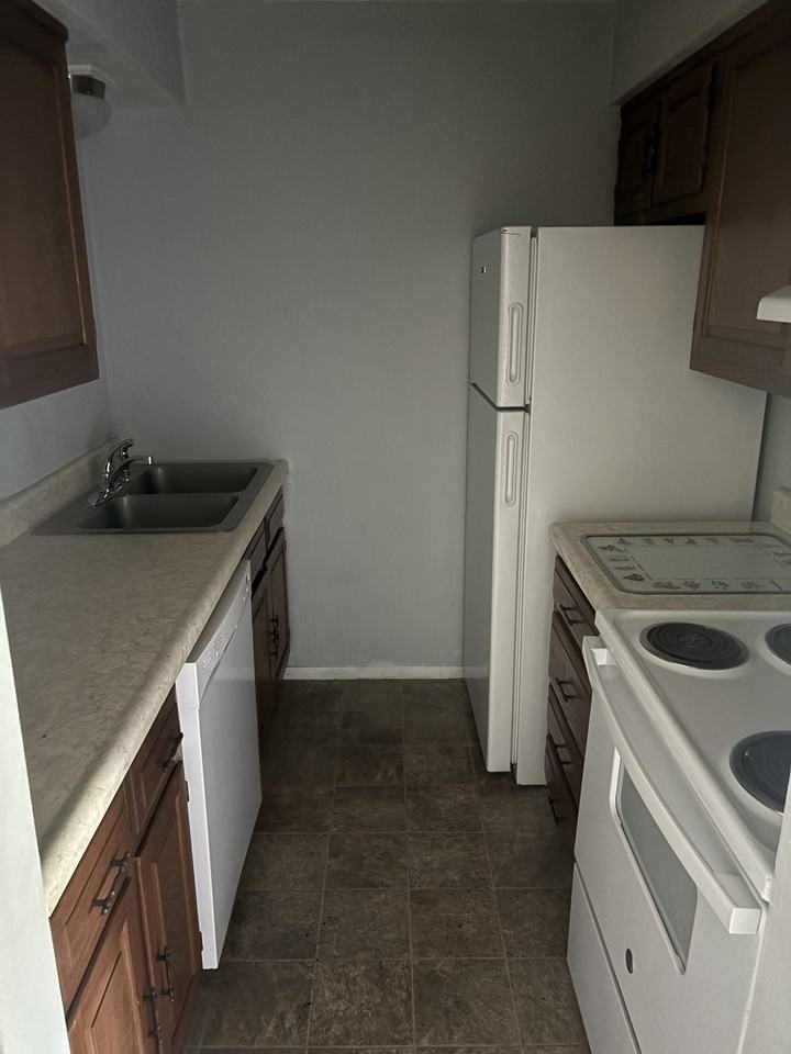 209 South Kimberlin Street - Photo 3 of 3