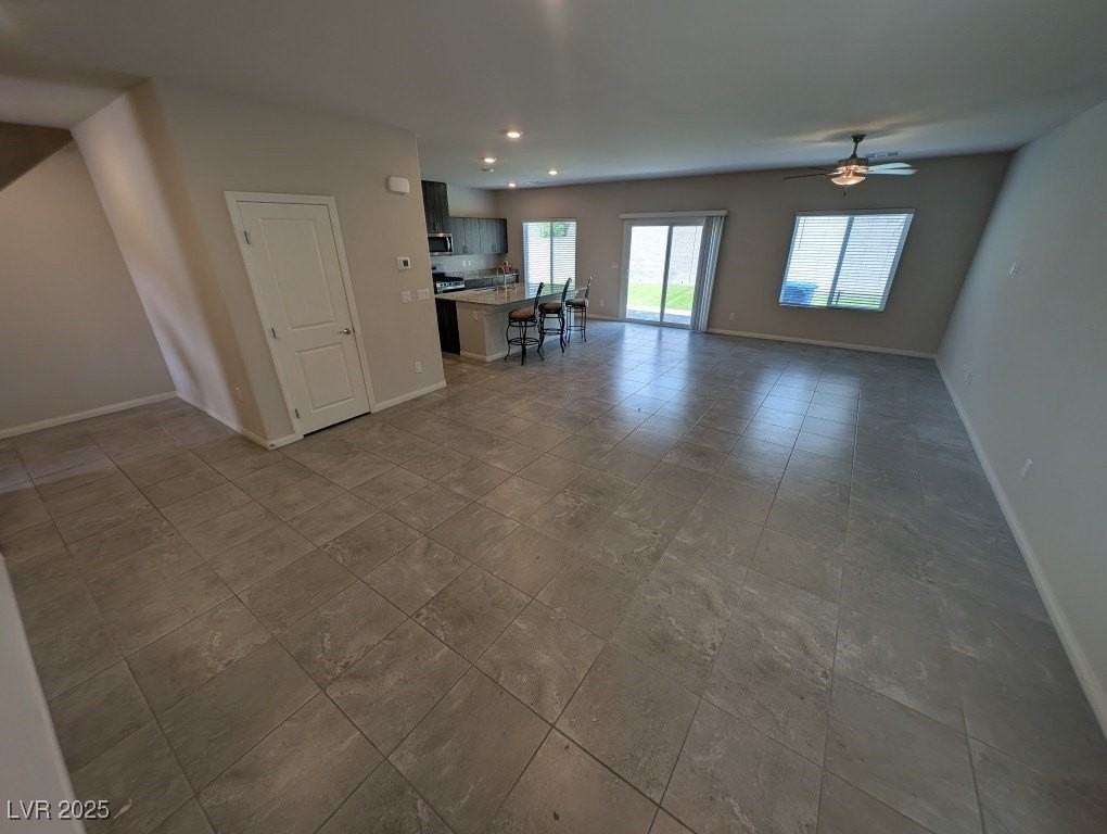 3752 Andorian Ave - Photo 3 of 34