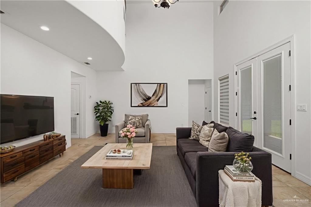 4805 June Dr - Photo 6 of 28