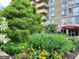 2401 Pennsylvania Ave - Photo 1 of 1