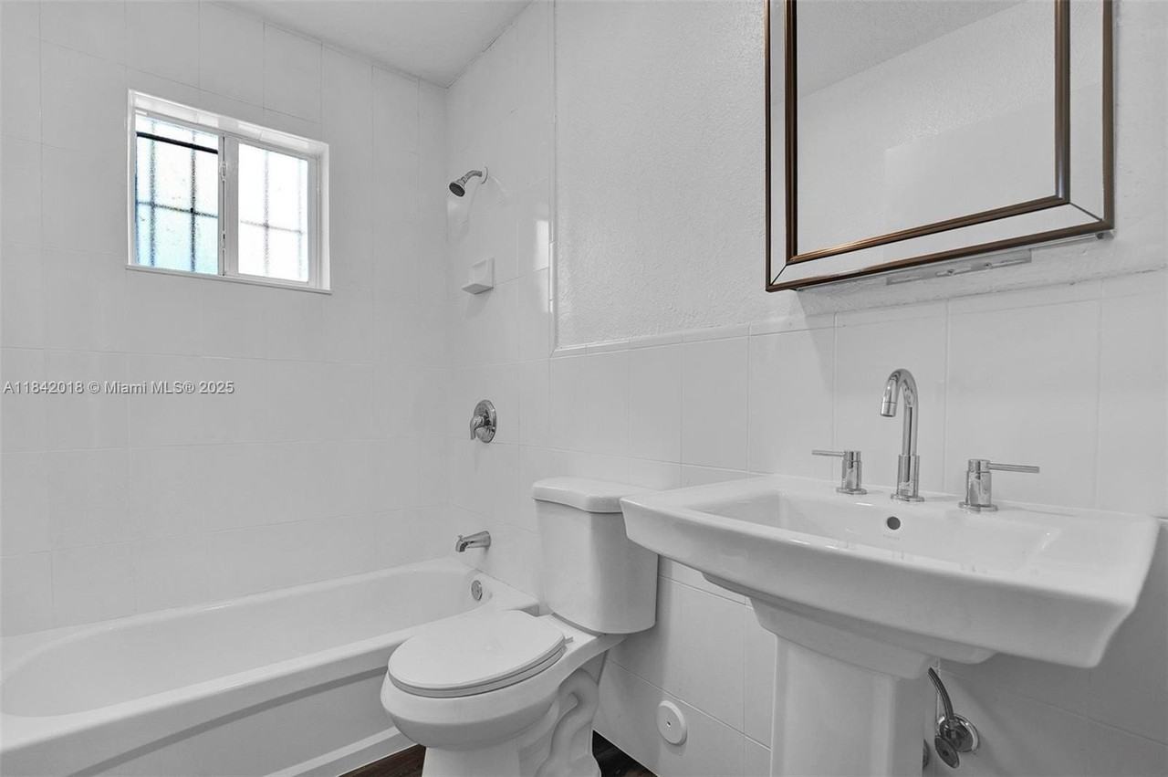 5753 NW 6 AVE #5751 - Photo 7 of 15