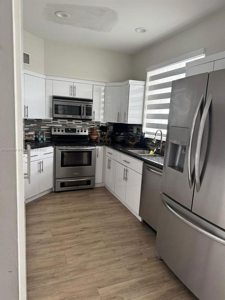 14621 Balgowan Rd #105-3 - Photo 3 of 21