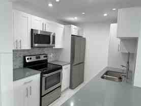 450 Nw 20th St #1020 - Photo 1 of 1