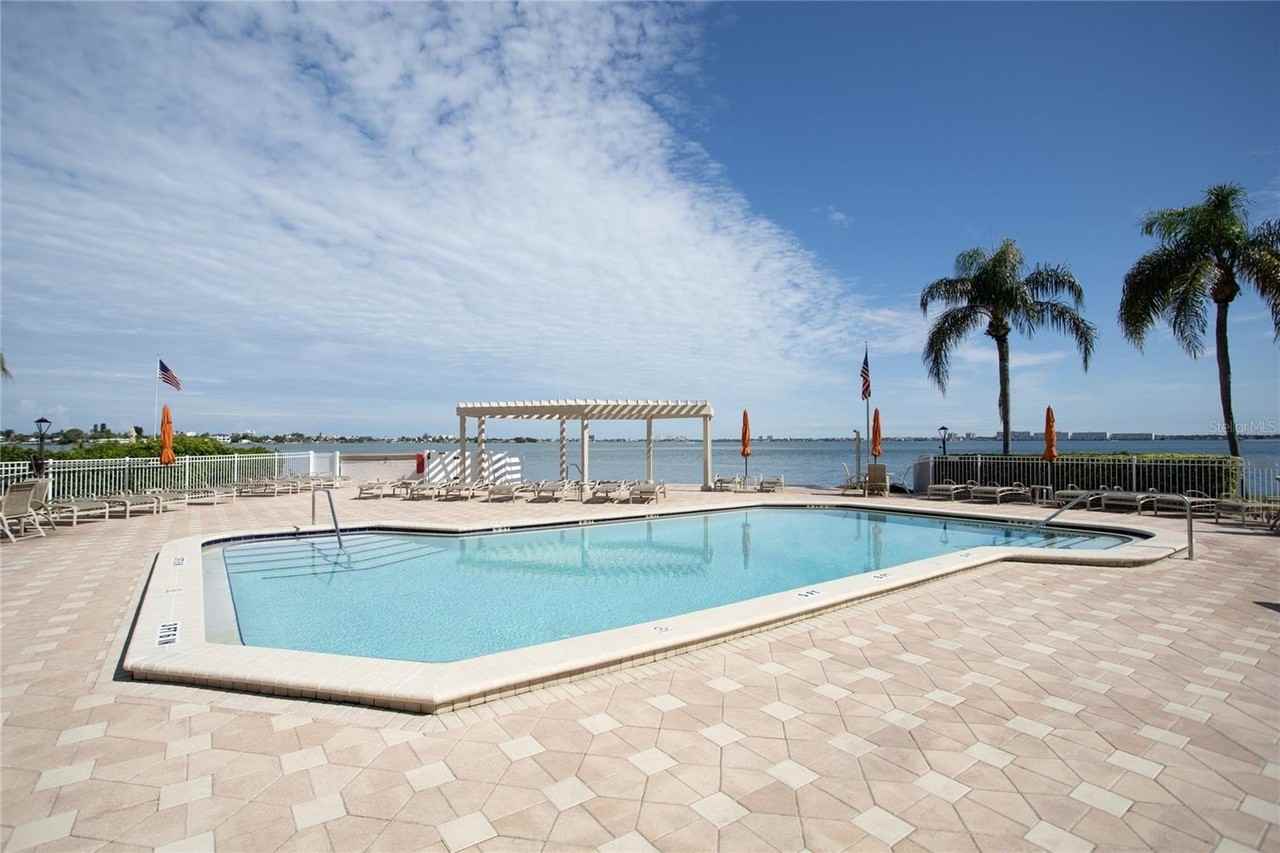 6210 Sun Blvd #506 - Photo 6 of 26