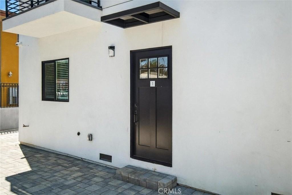 14732 Gilmore St #1 - Photo 3 of 14