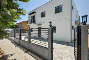 14734 Gilmore St #D - Photo 1 of 1