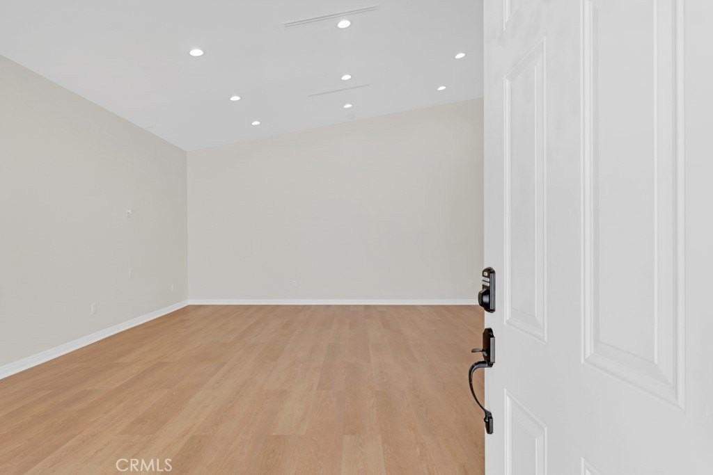 19104 Blackhawk St - Photo 7 of 30