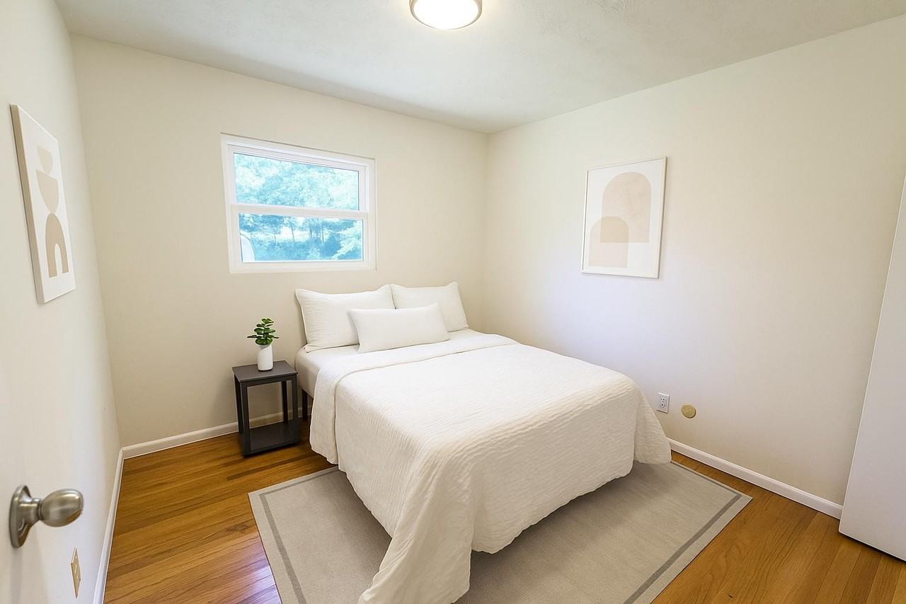 Camelot Pkwy - Photo 2 of 2