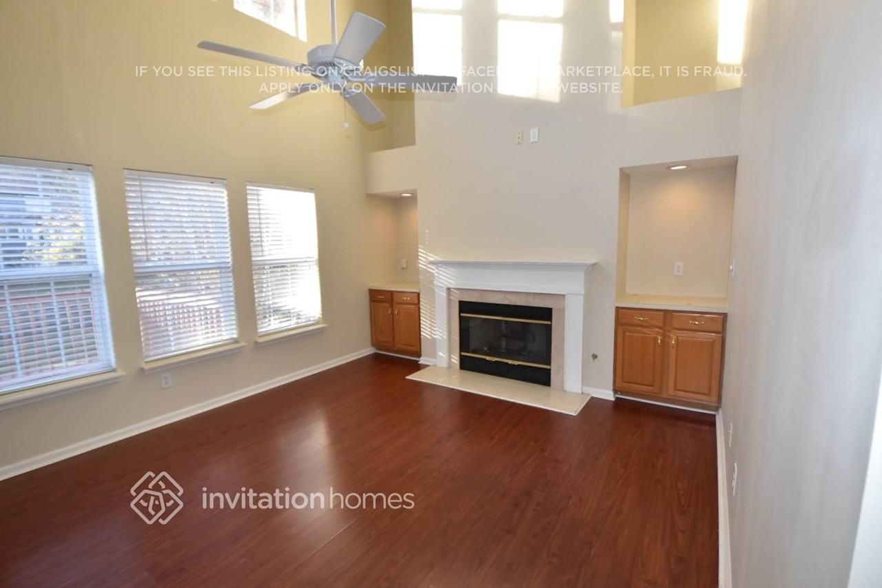4809 Brownes Ferry Rd - Photo 2 of 9