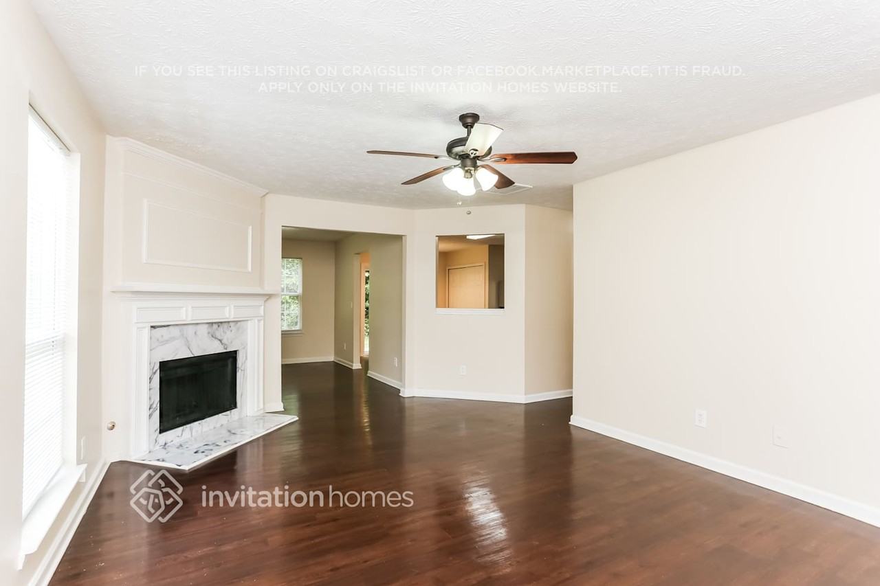8157 Sterling Lakes Dr - Photo 5 of 18