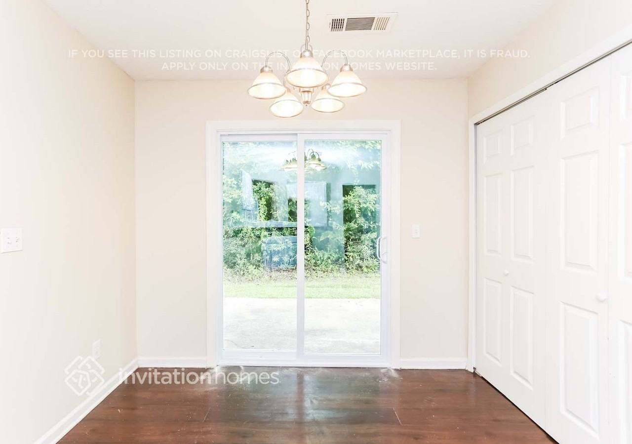 8157 Sterling Lakes Dr - Photo 7 of 18