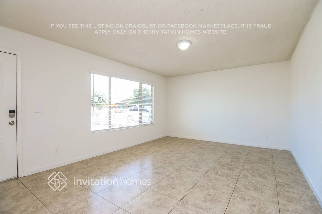 5243 W Lewis Ave - Photo 4 of 16