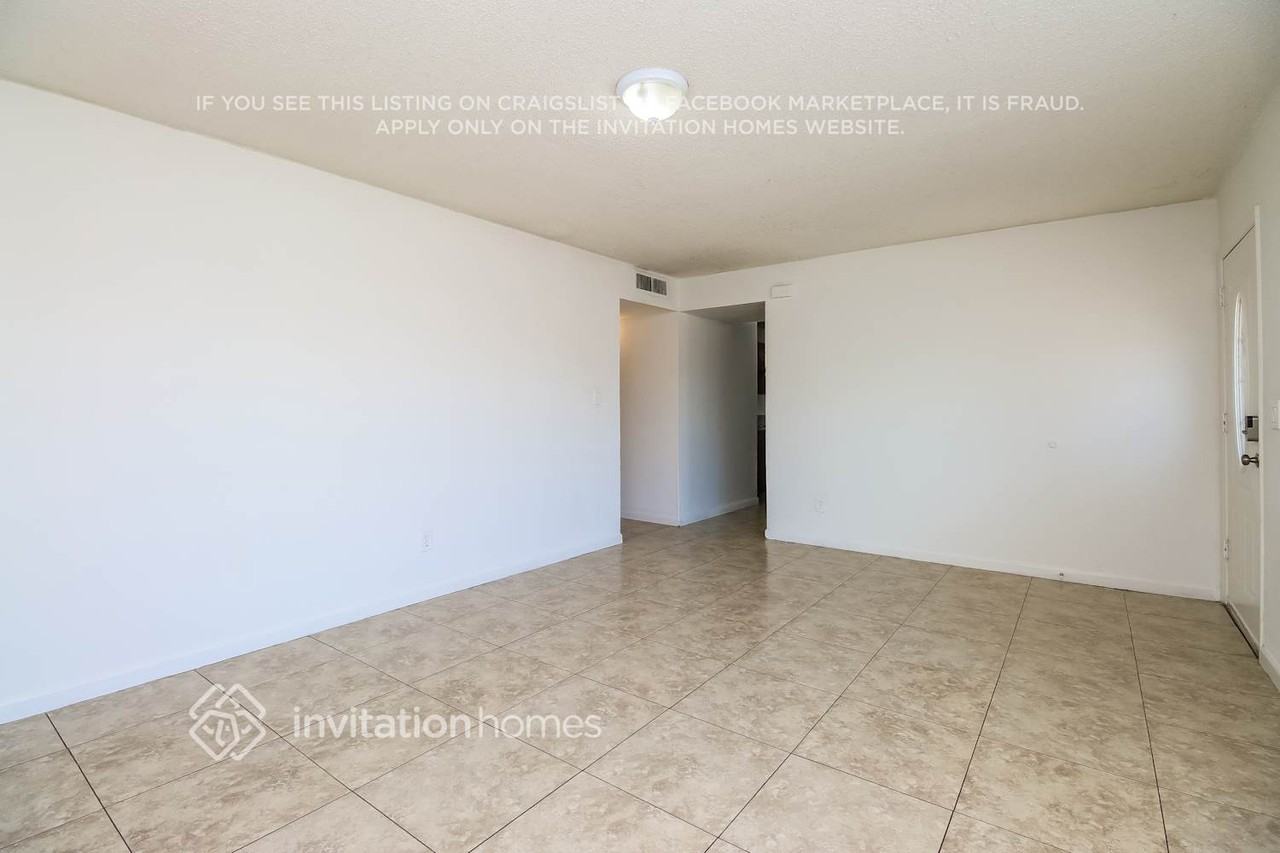 5243 W Lewis Ave - Photo 3 of 16