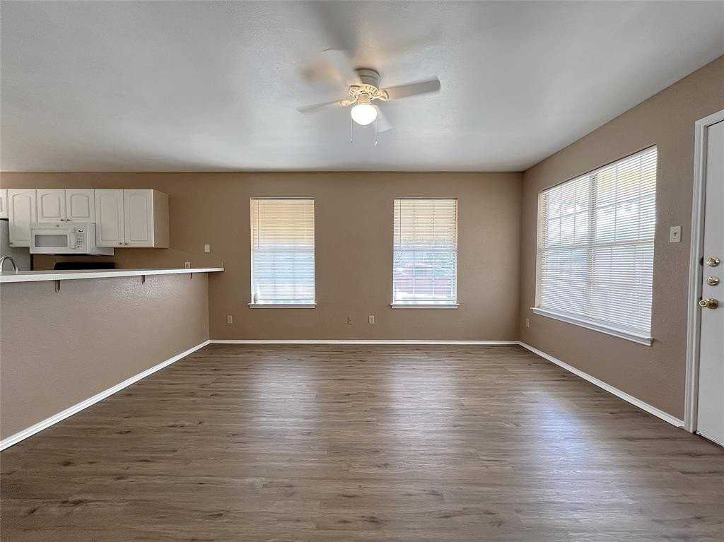 1023 Fannin Street - Photo 5 of 19