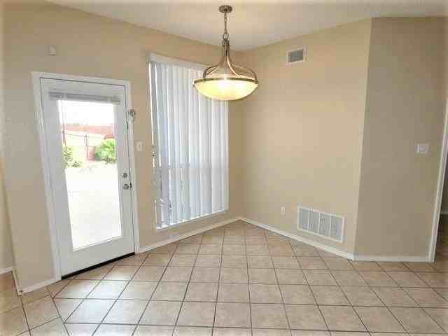 2713 Clearwater Dr - Photo 6 of 19