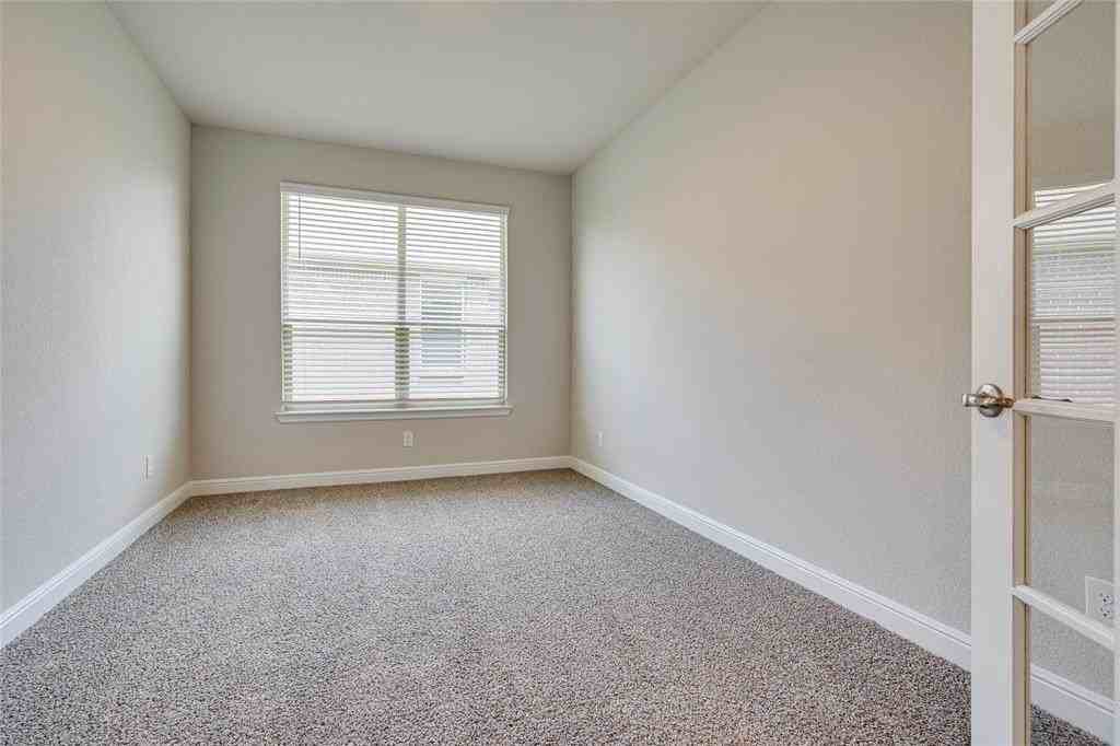 1145 Croxley Way - Photo 6 of 40