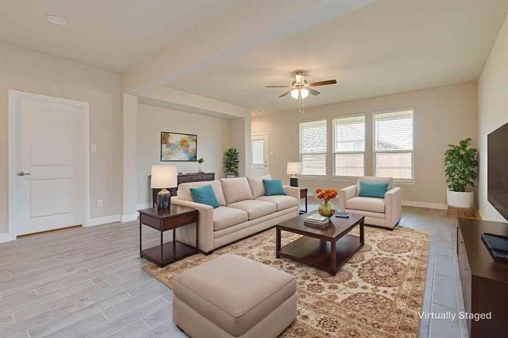 1145 Croxley Way - Photo 7 of 40