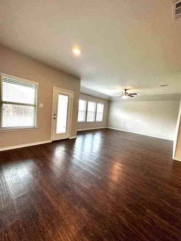 3140 Overlook Dr - Photo 6 of 27