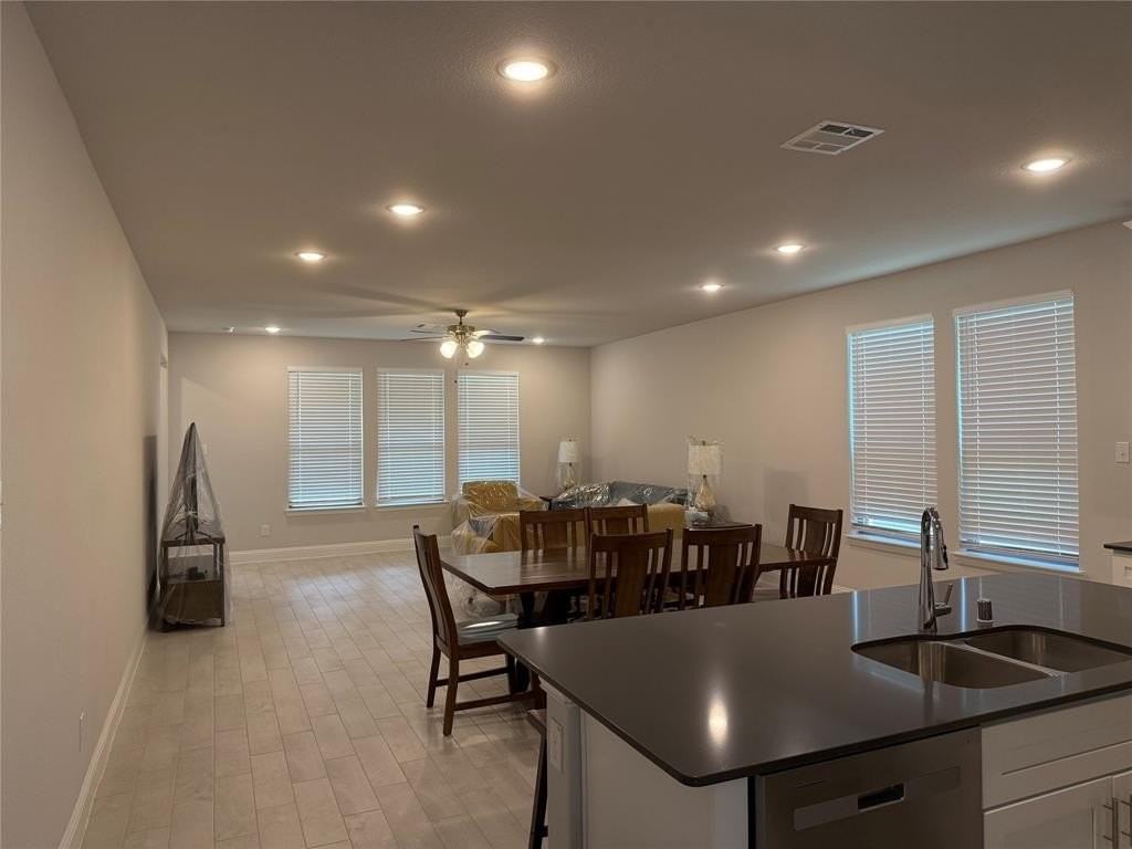 3512 Lillian Ct - Photo 2 of 24