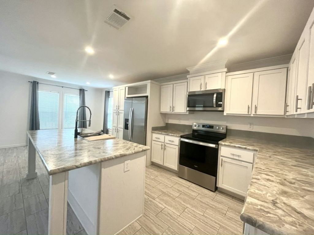 402 Morristown Cay #402 - Photo 3 of 21