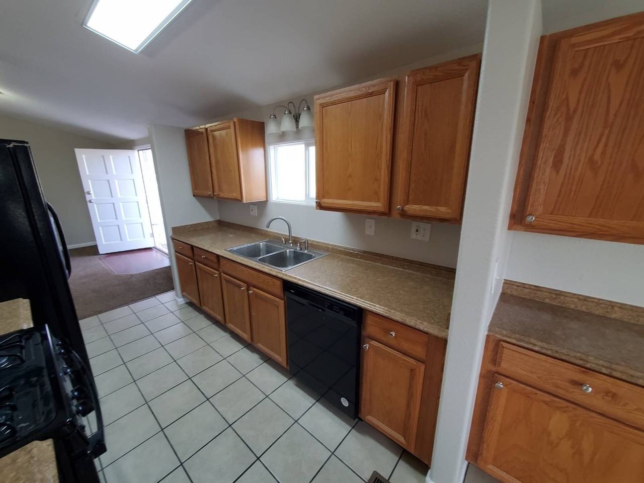 2205 W 90th Ave - Photo 6 of 22