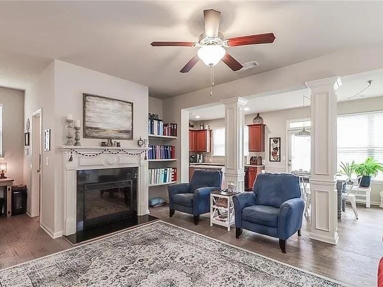 2344 Attewood Dr - Photo 6 of 35