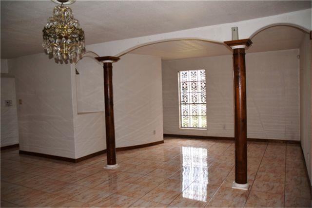 7205 Robin St - Photo 3 of 25