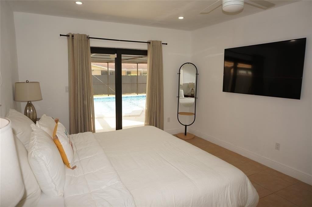 9220 Sw 56th St - Photo 7 of 11