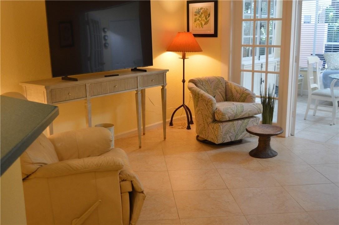 1304 Coral Park Ln Unit 102 #102 - Photo 7 of 36