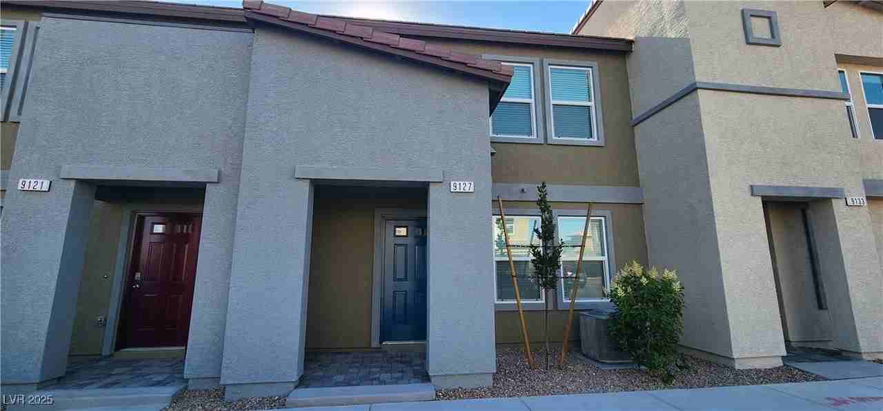 9127 Rory Storm Street - Photo 2 of 30