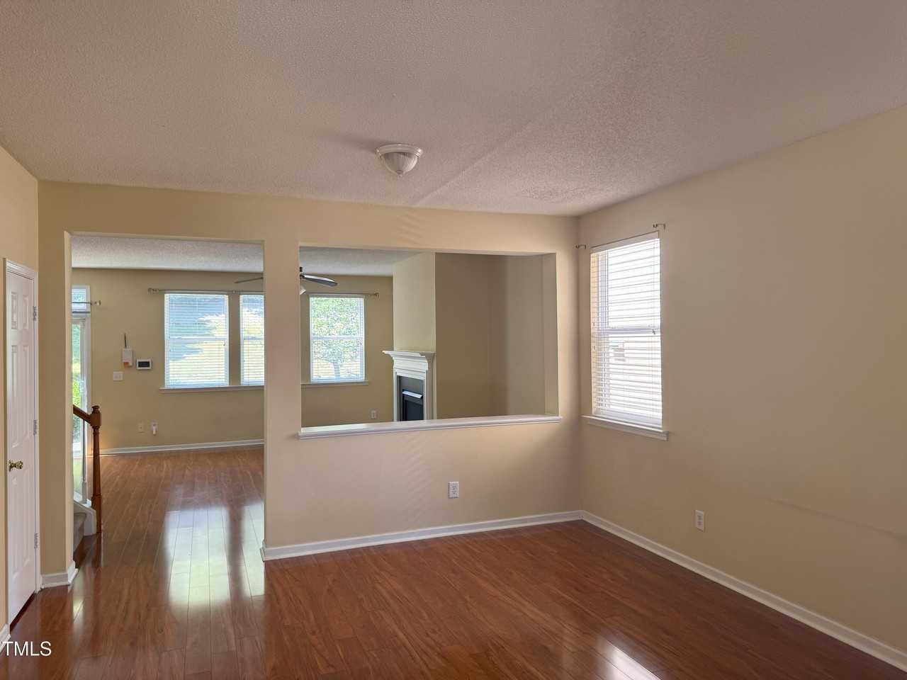 324 Northlands Dr - Photo 3 of 19