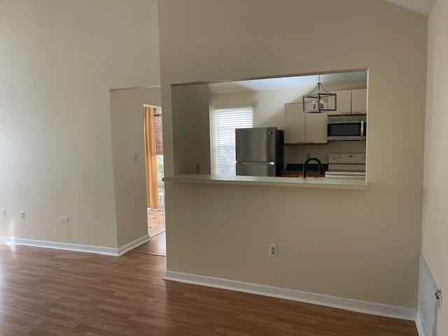 810 Fairway Lakes Dr - Photo 5 of 15