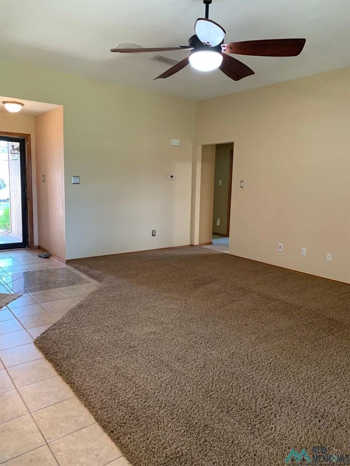 2513 Fred Daugherty Ave - Photo 4 of 37