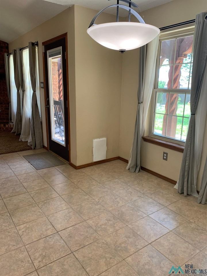 2513 Fred Daugherty Ave - Photo 7 of 37