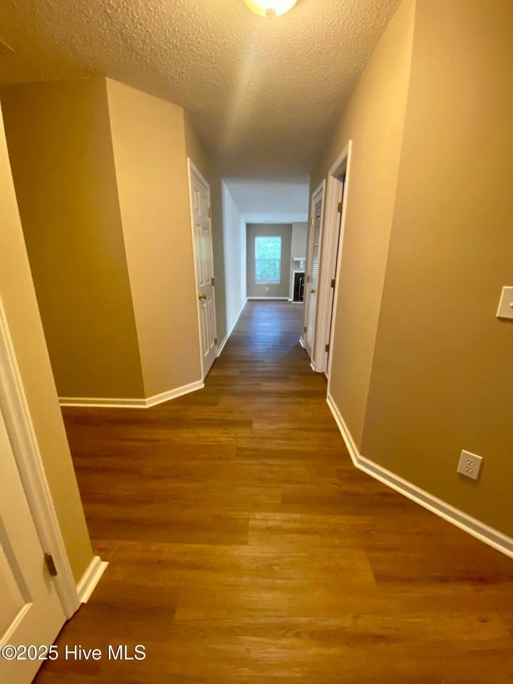 2932 Mulberry Ln - Photo 3 of 15