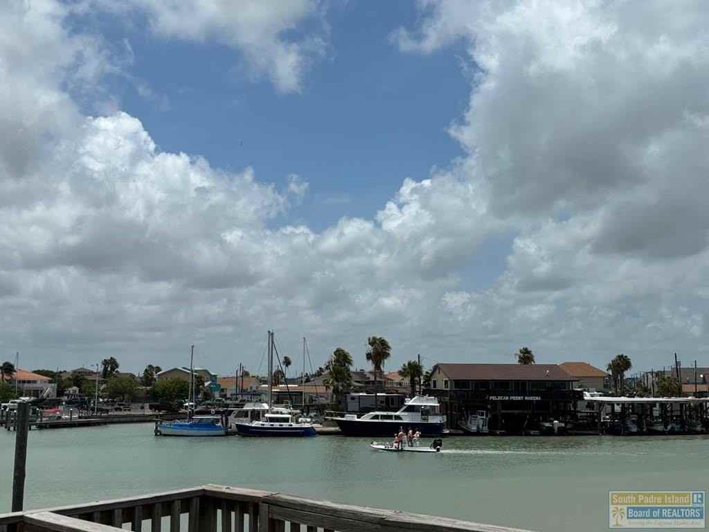 310 W Houston St - Photo 7 of 8