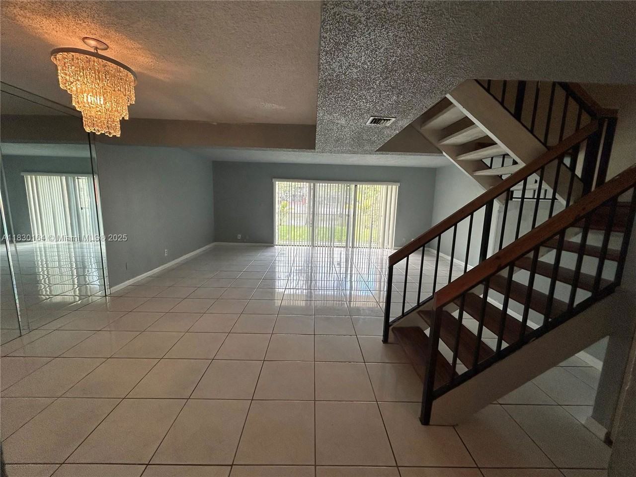 1733 Nw 56th Ave #13 - Photo 2 of 8