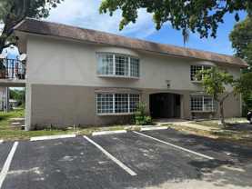 5201 Nw 18th St #1F - Photo 1 of 1