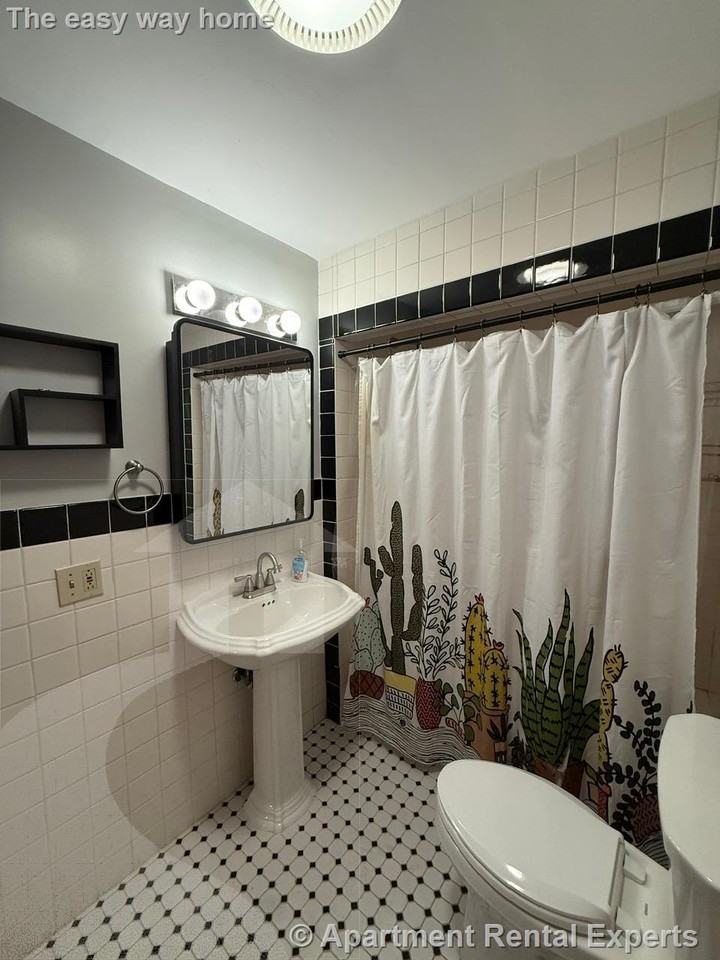 25 Putnam St - Photo 3 of 23