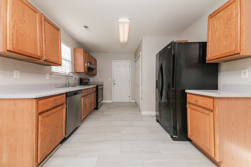 248 N Weststone Blvd - Photo 6 of 17