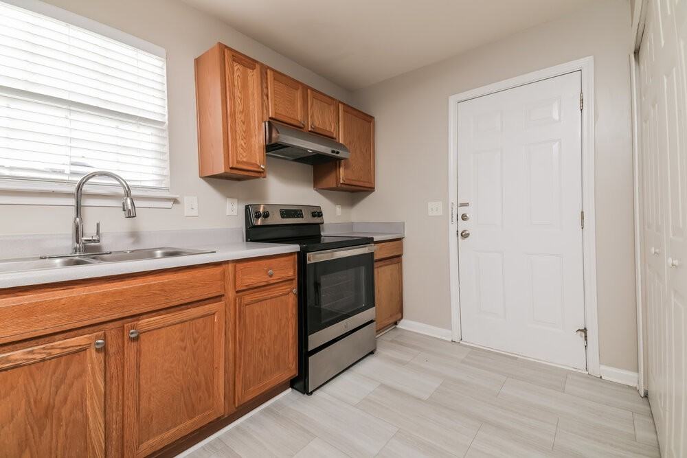 248 N Weststone Blvd - Photo 7 of 17