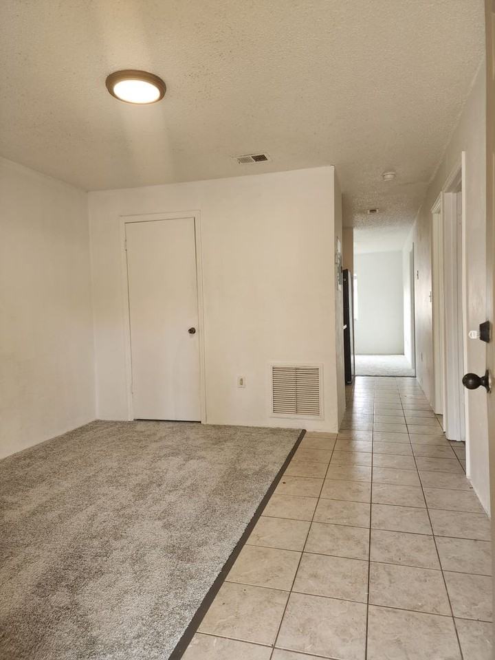 1830 S Clyde Morris Blvd - Photo 3 of 13