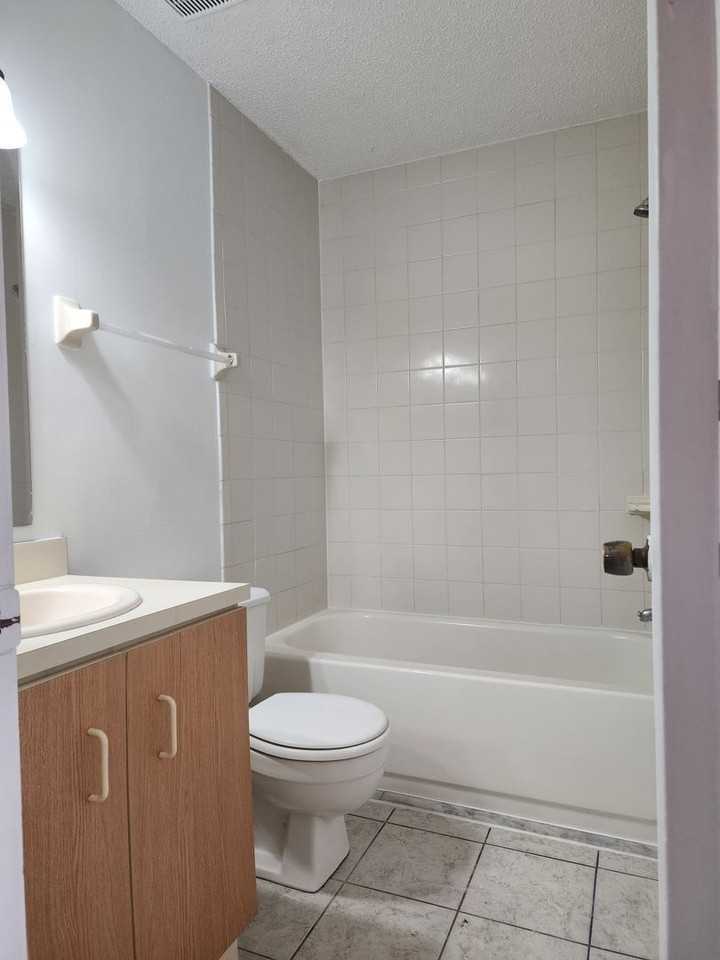 1830 S Clyde Morris Blvd - Photo 6 of 13