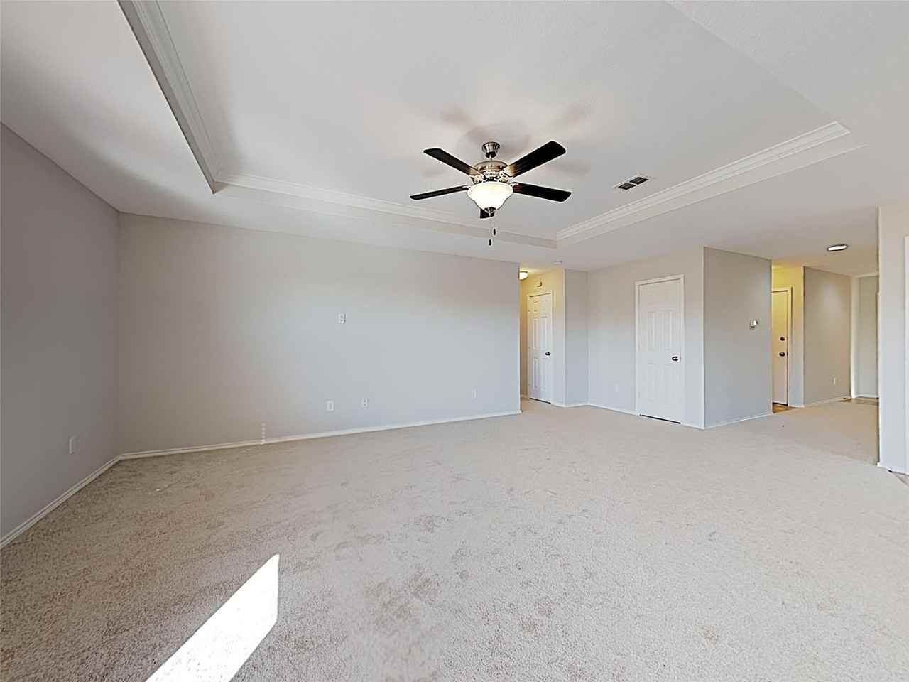 1620 Gayla Creek Dr - Photo 4 of 13