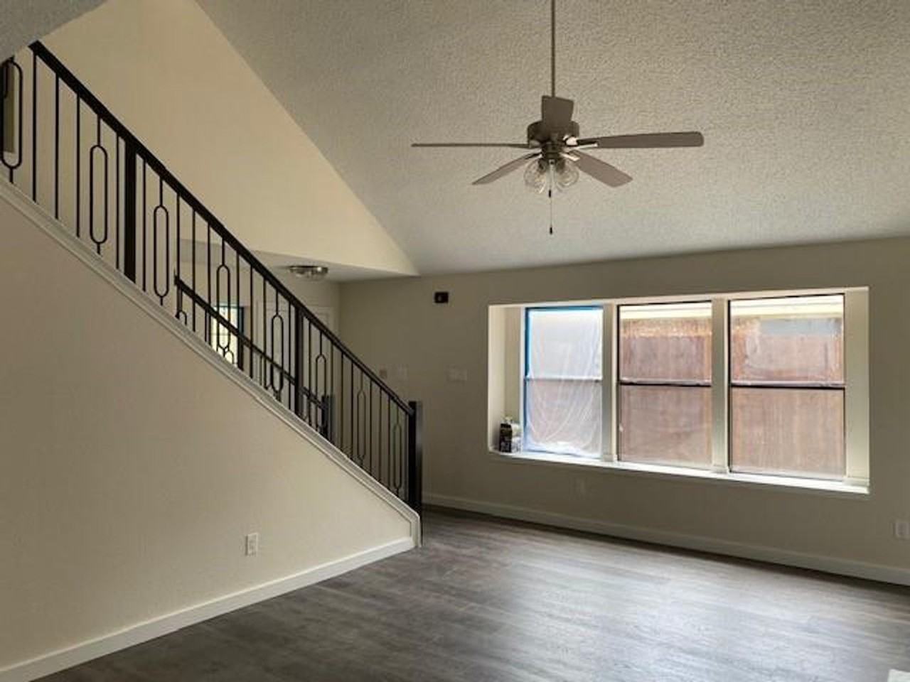 1908 Rose Court - Photo 2 of 17