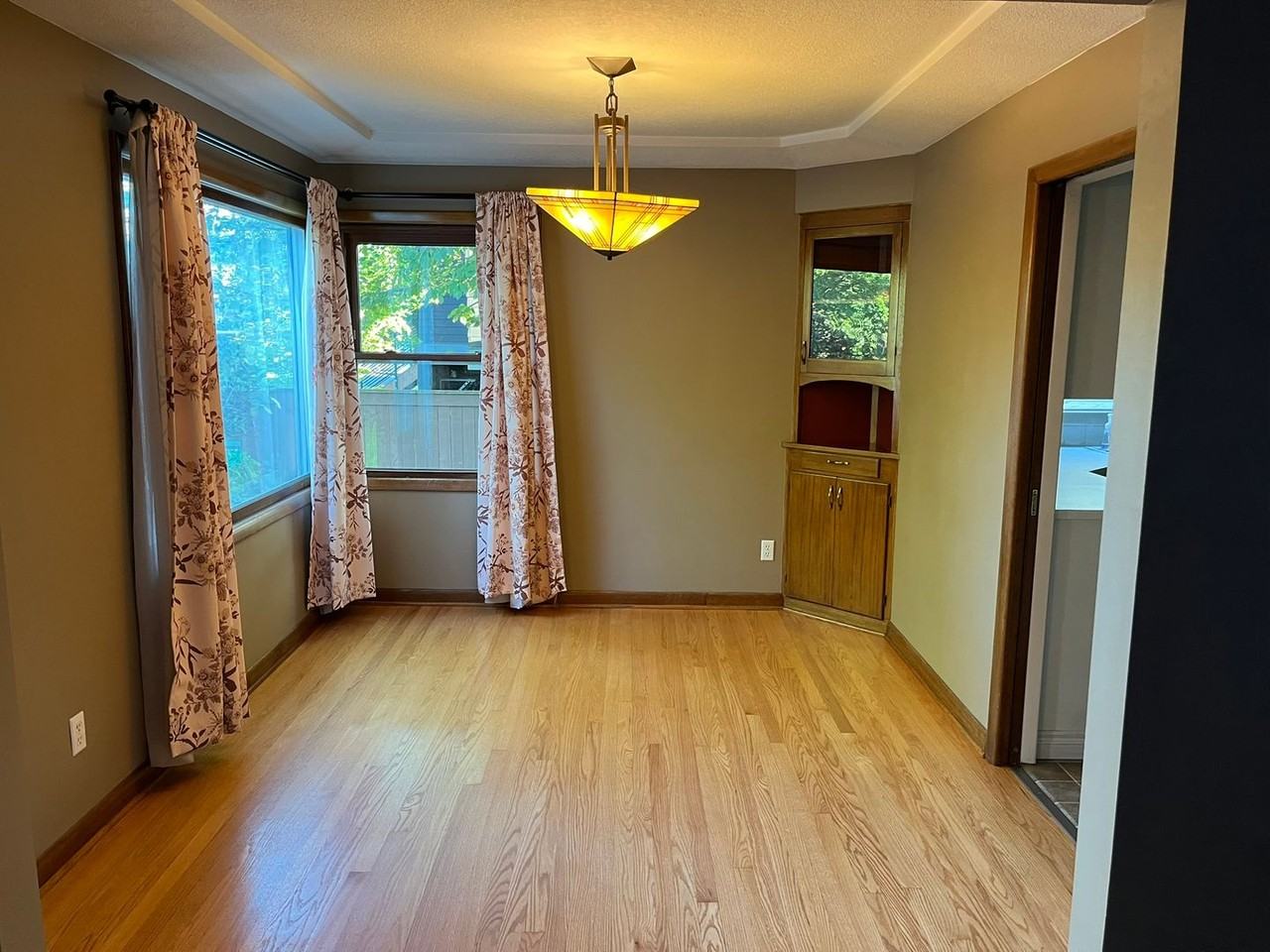 6019 N Boston Ave - Photo 2 of 36