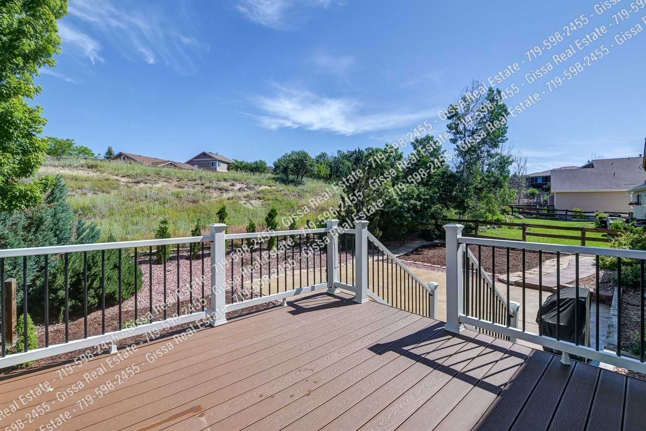 740 Fox Run Cir - Photo 5 of 50