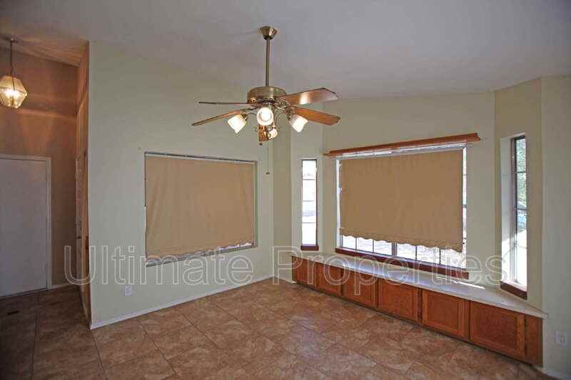 4407 W Kimberly Way - Photo 6 of 19