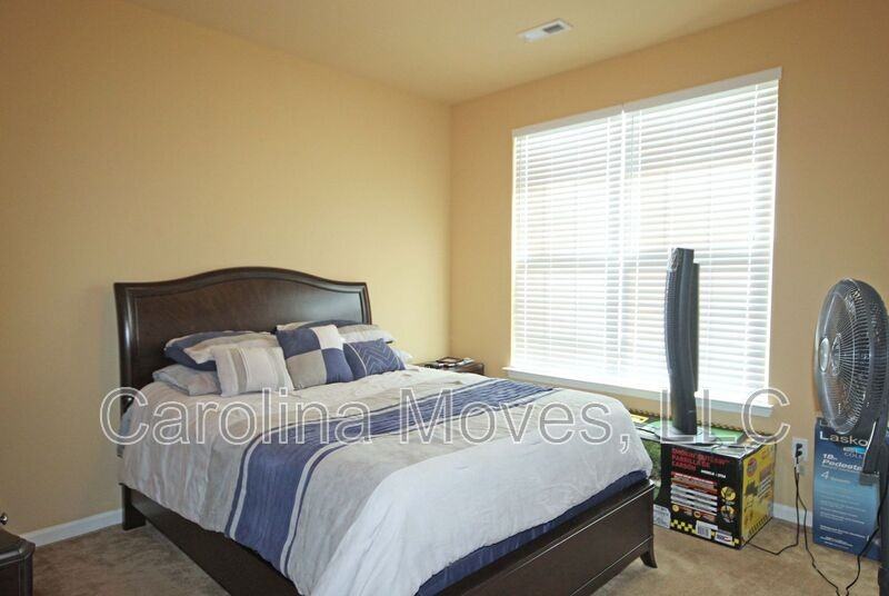 112 Bascom Ct - Photo 6 of 13